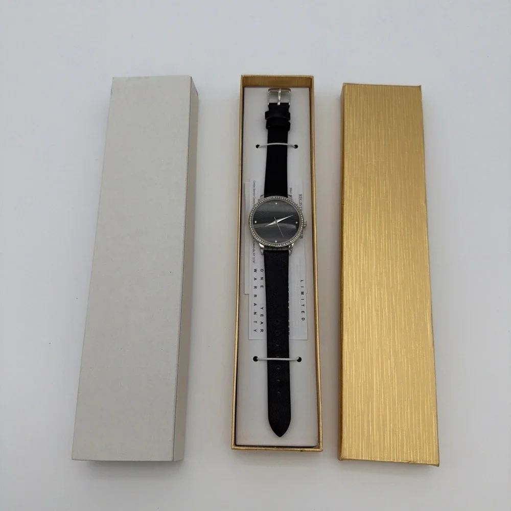 Manhattan By Croton Lady Silver‎ Analog Quartz Watch